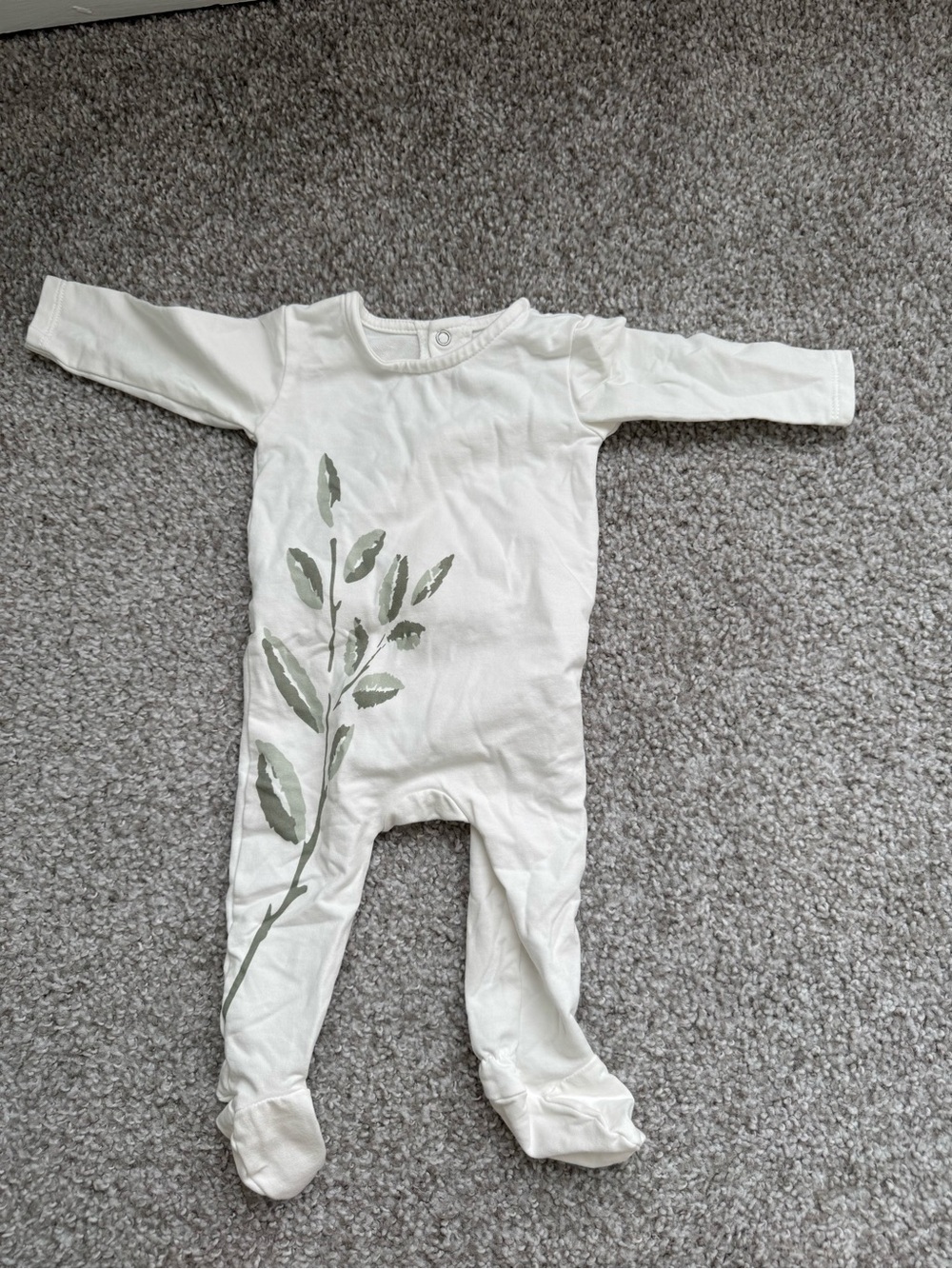 ✨Maniere Child- Neutral Green Leaf Print Baby One-Piece (3M)